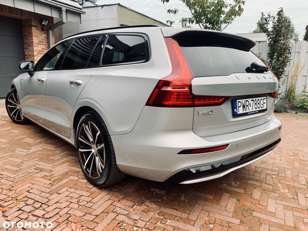 Volvo V60 T6 AWD Recharge Plus Dark - 22