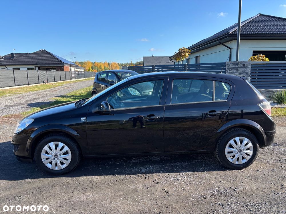 Opel Astra 1.6 Edition 111 Jahre - 30