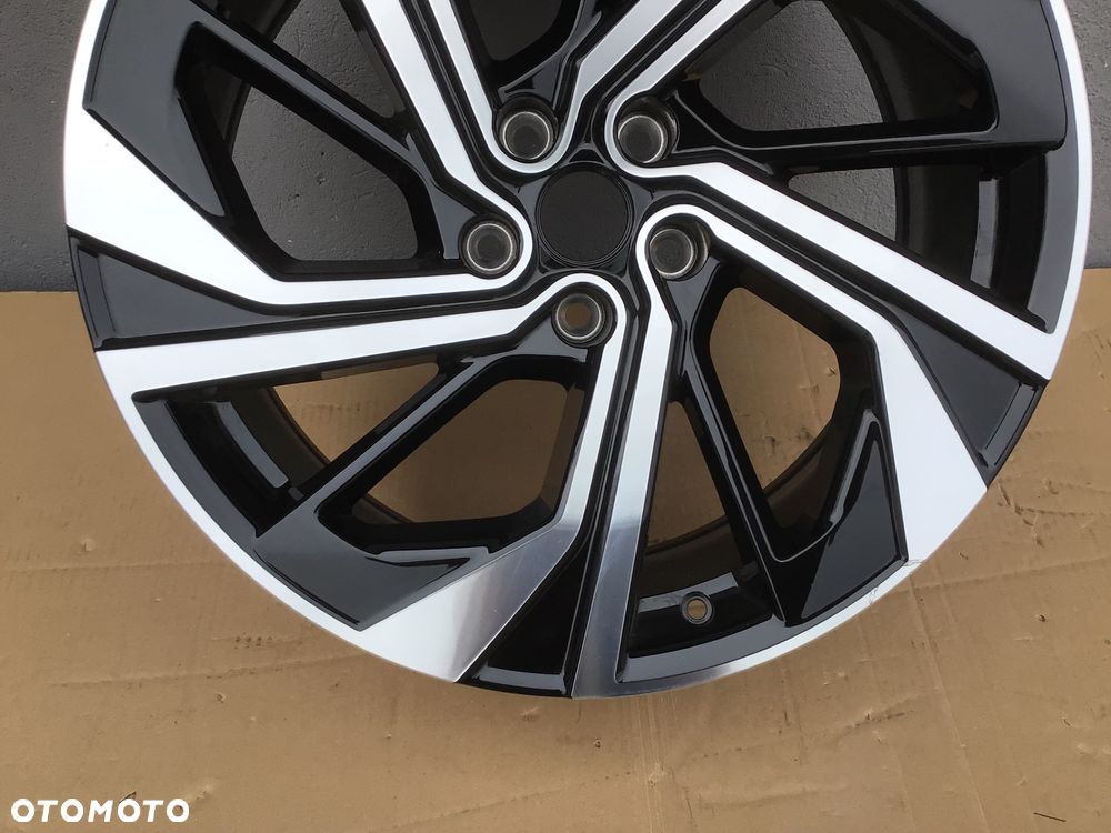 Felga Aluminiowa 1szt Nissan X-trail T33 J12 20x8J et40 5x114.3 - 3