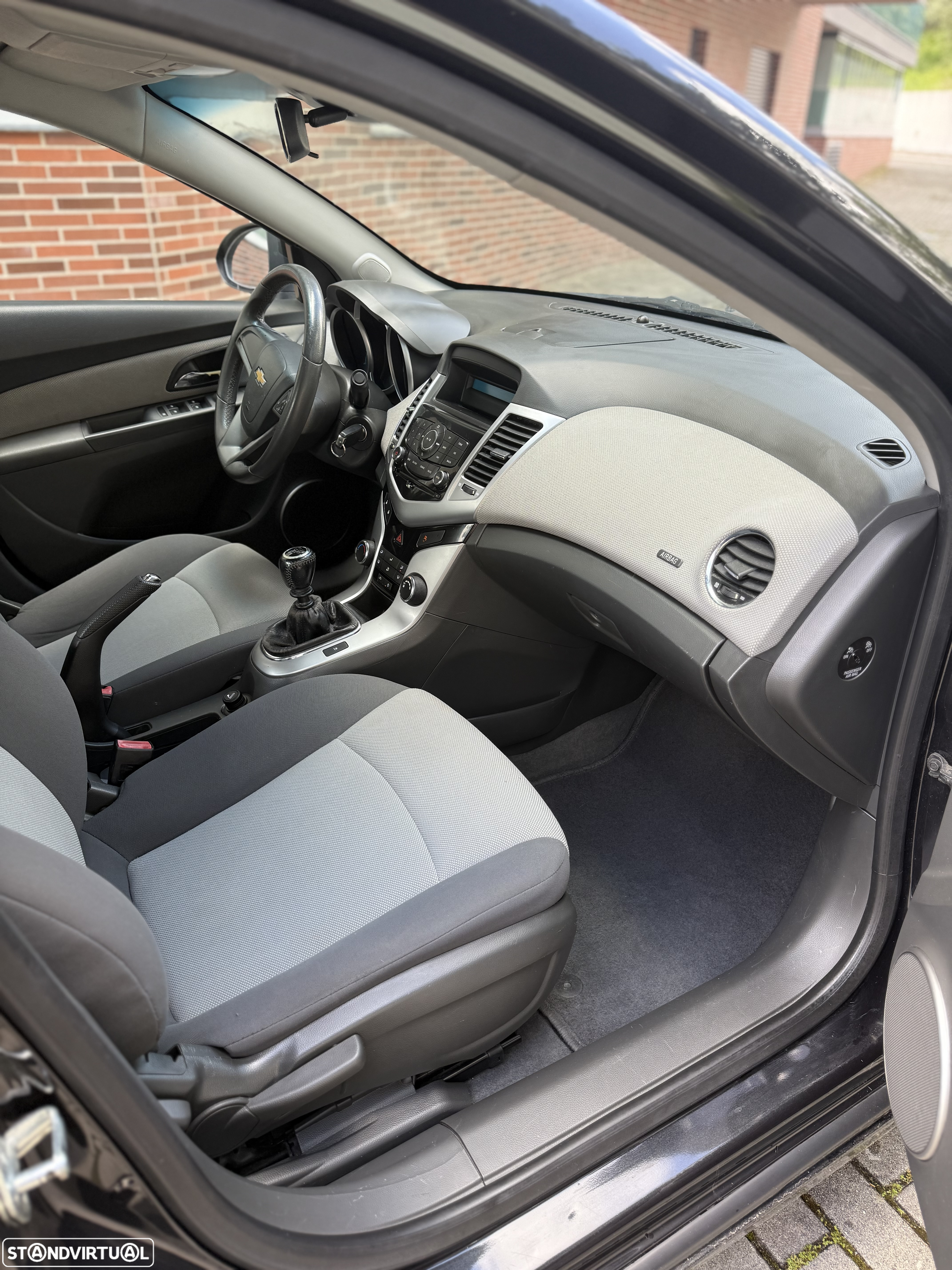 Chevrolet Cruze 1.6 LS - 10