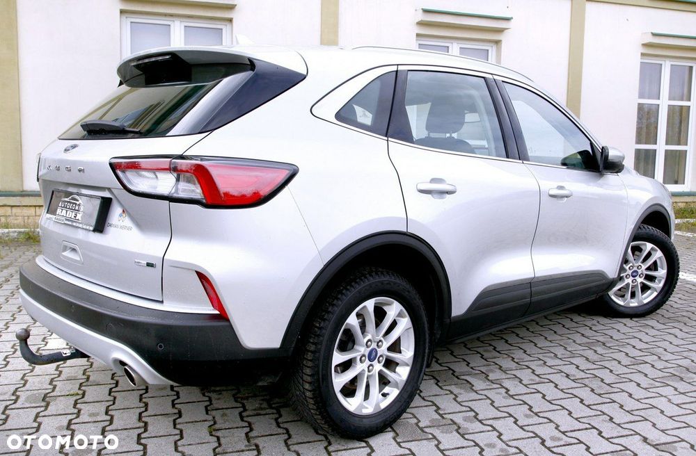 Ford Kuga - 30