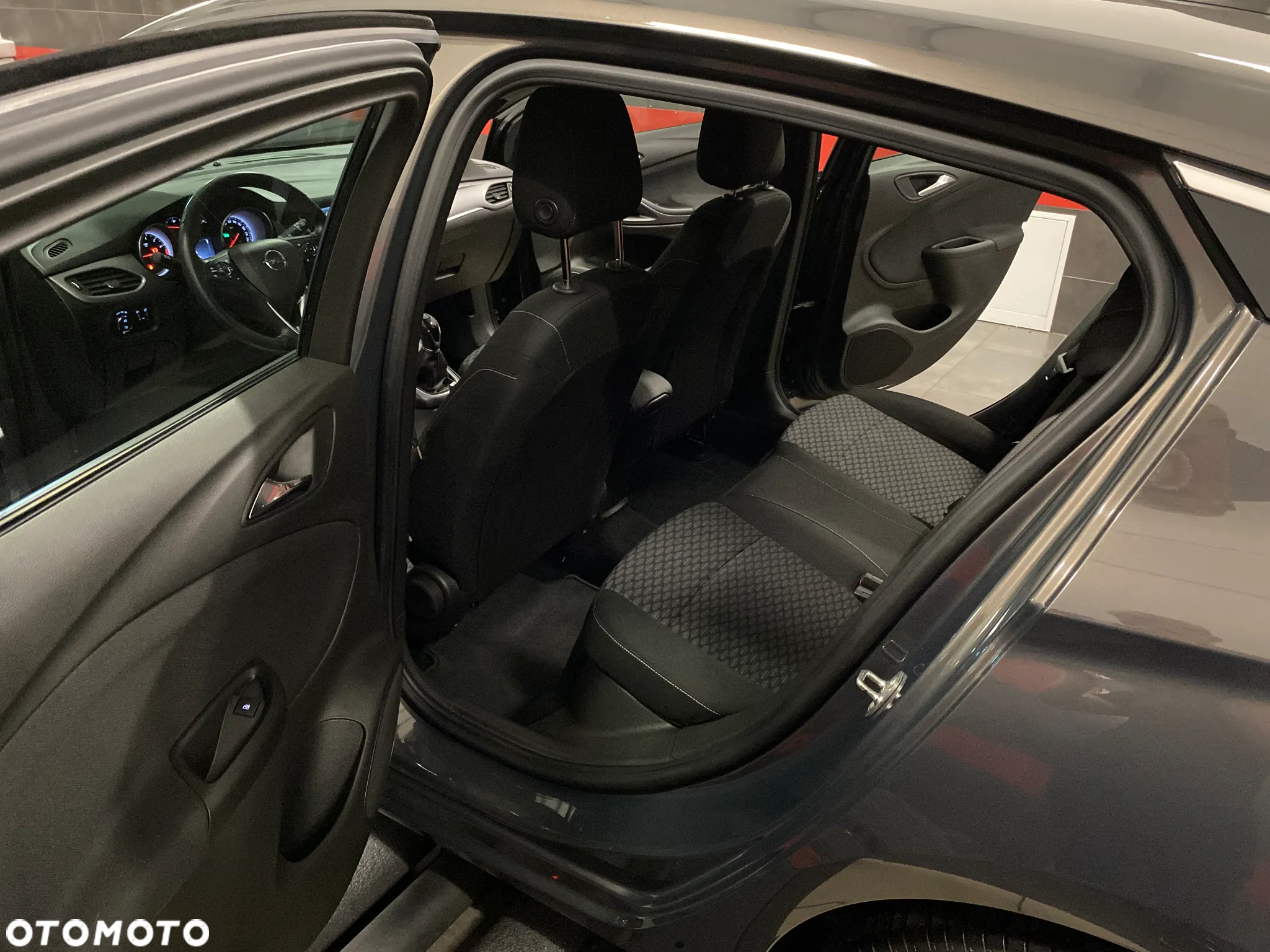 Opel Astra V 1.4 T Dynamic - 26