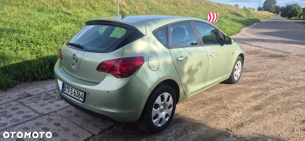 Opel Astra 1.4 Turbo Color Edition - 3