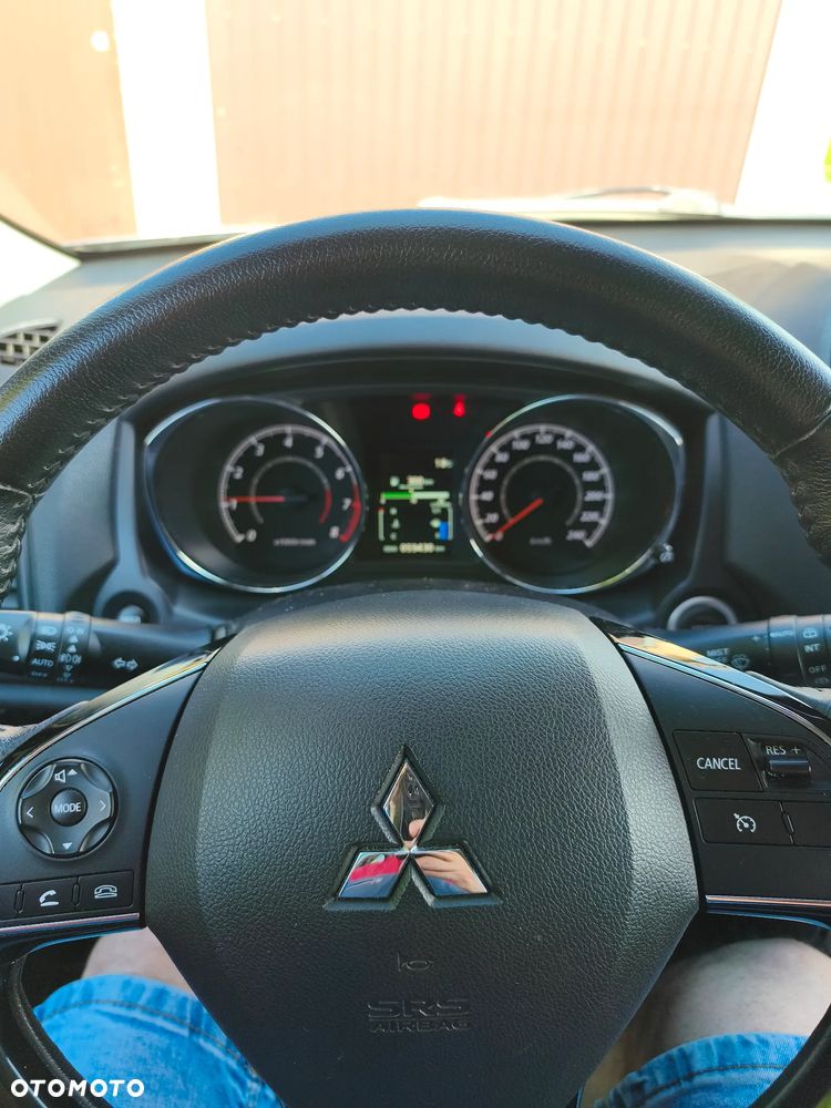 Mitsubishi ASX 1.6 Intense Plus Navi Blue Edition - 11