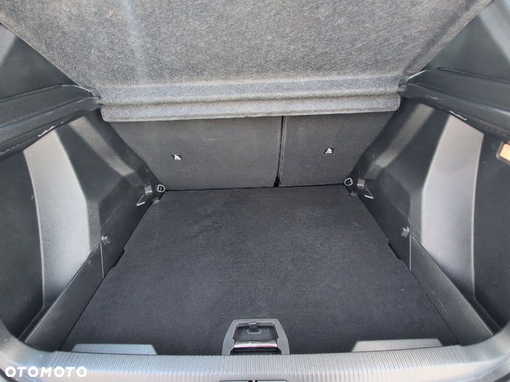 Peugeot 2008 - 7