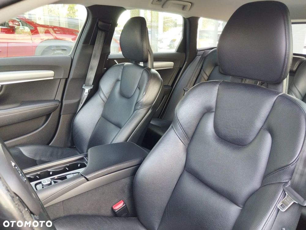 Volvo V90 D5 SCR AWD Momentum - 11