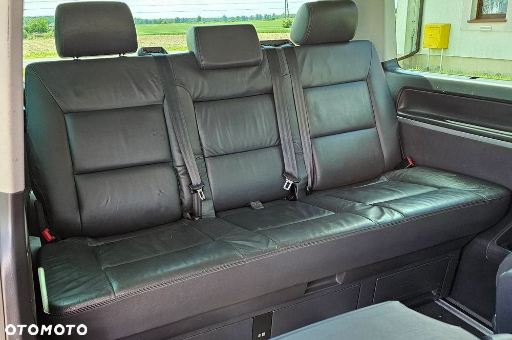 Volkswagen Multivan - 17