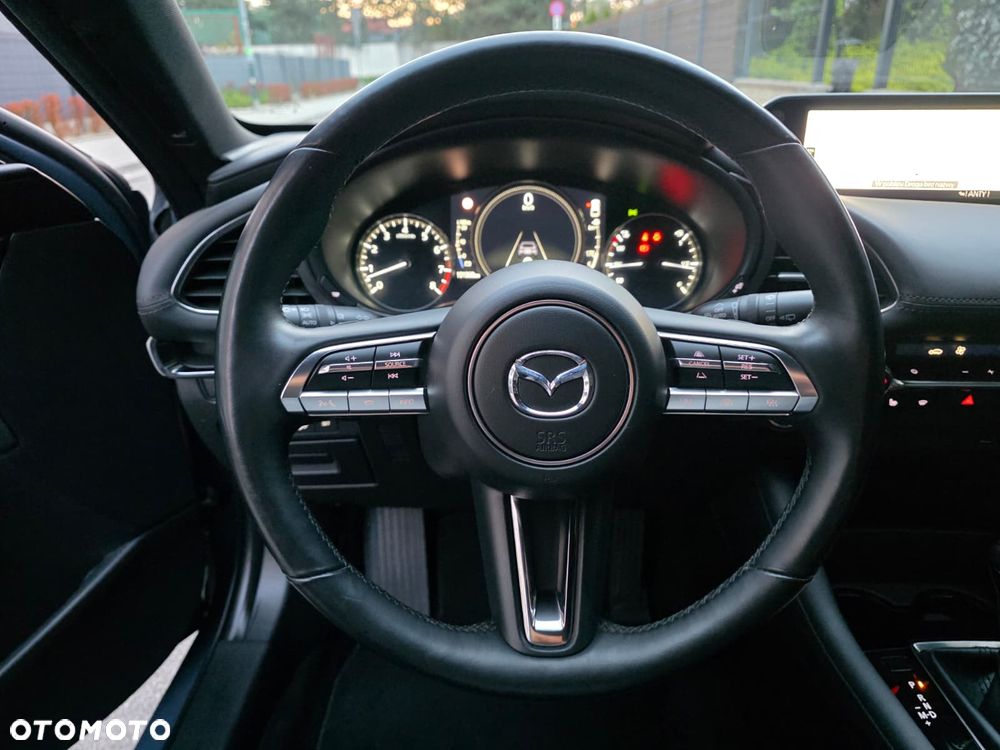 Mazda 3 2.0 mHEV Hikari - 19