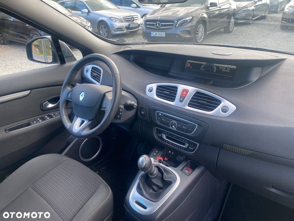 Renault Scenic 1.6 16V 110 Dynamique - 24