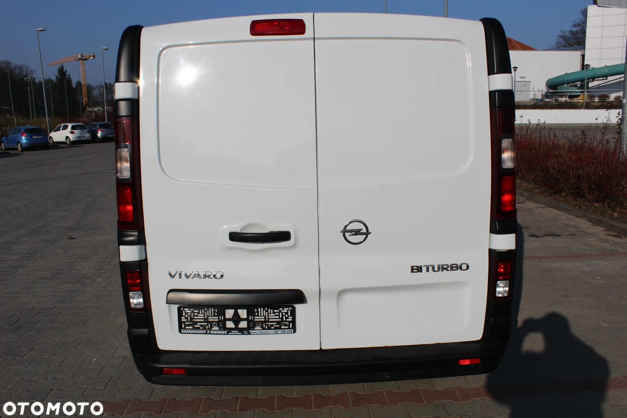 Opel Vivaro - 8
