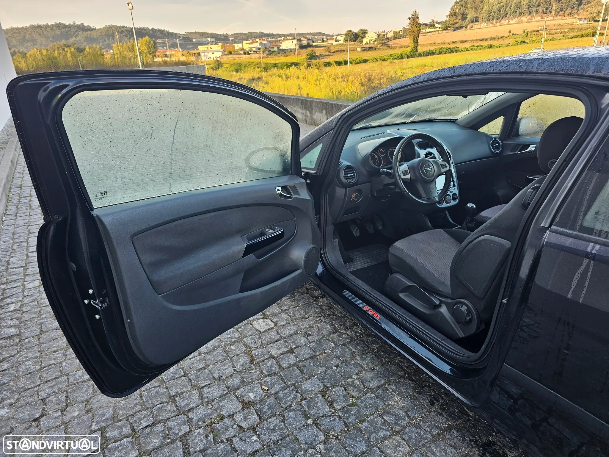 Opel Corsa GTC 1.2 - 10