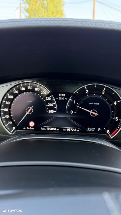 BMW Seria 7 730d xDrive - 9