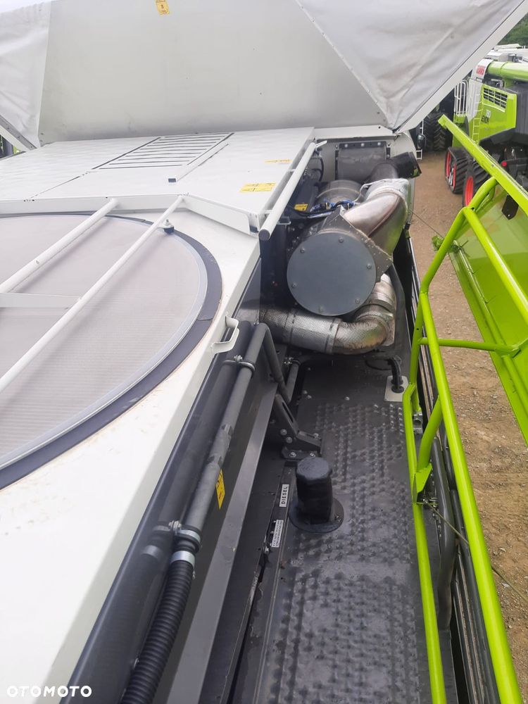 Claas Lexion 8900TT z hederem - 22