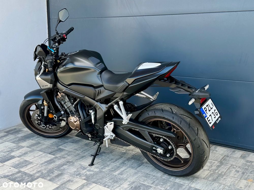 Honda CB - 4
