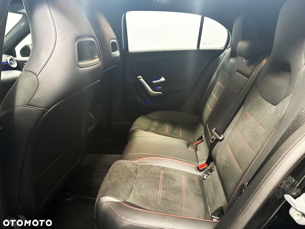 Mercedes-Benz Klasa A 200 AMG Line 7G-DCT - 22