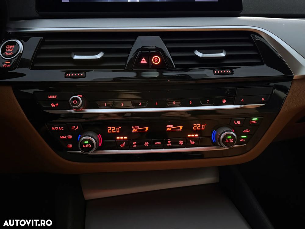 BMW Seria 5 520i Aut. Luxury Line - 4