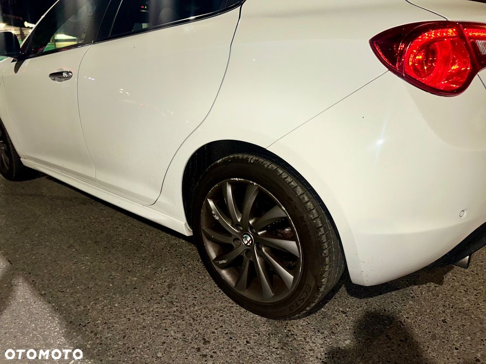 Alfa Romeo Giulietta 2.0 JTDM Distinctive - 7