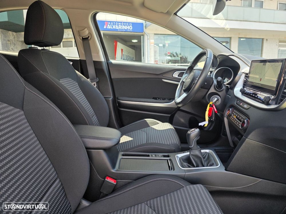 Kia XCeed 1.0 T-GDI Dynamic - 25