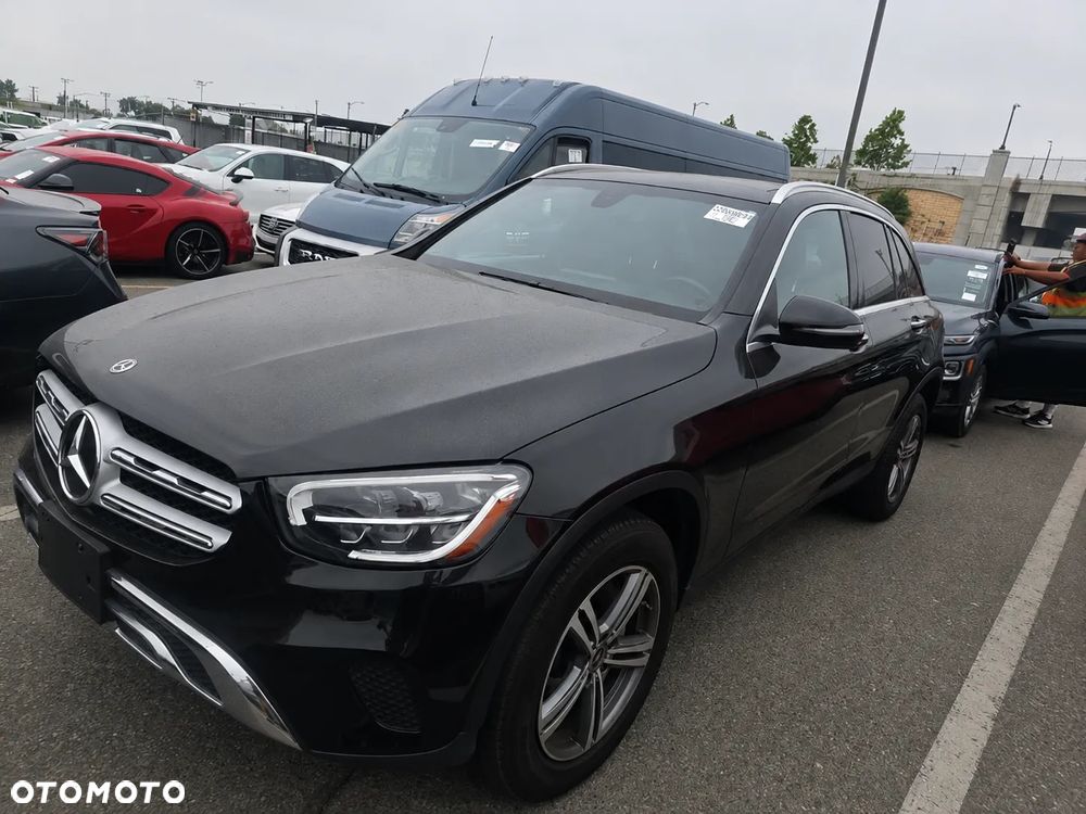 Mercedes-Benz GLC 300 4-Matic - 3
