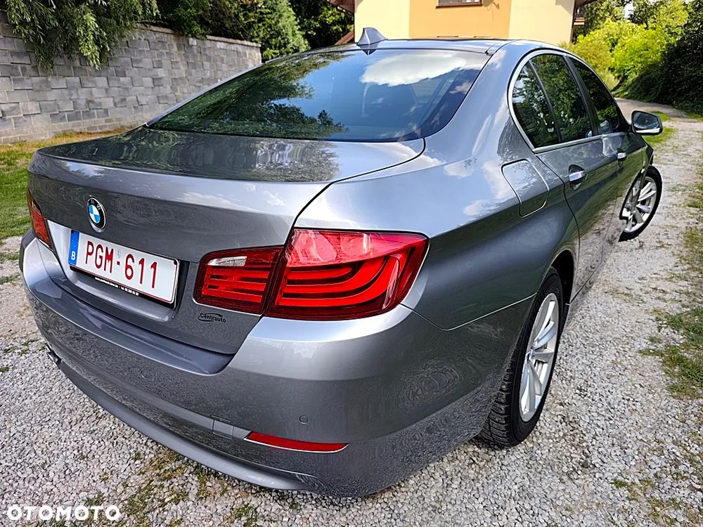 BMW Seria 5 520d - 29