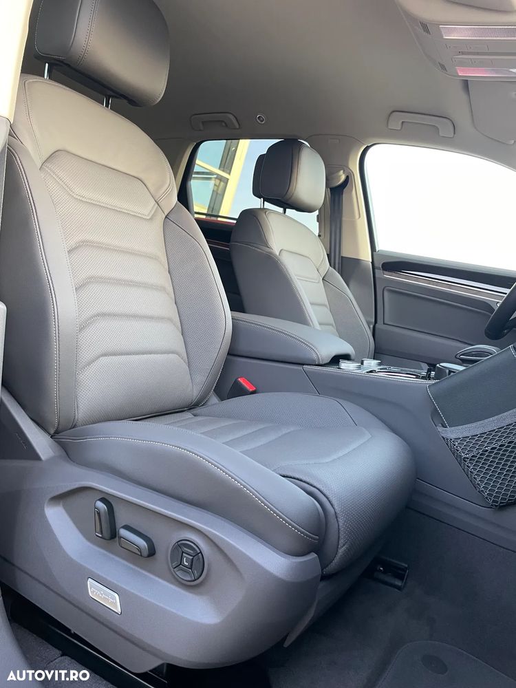 Volkswagen Touareg V6 TDI Elegance - 15