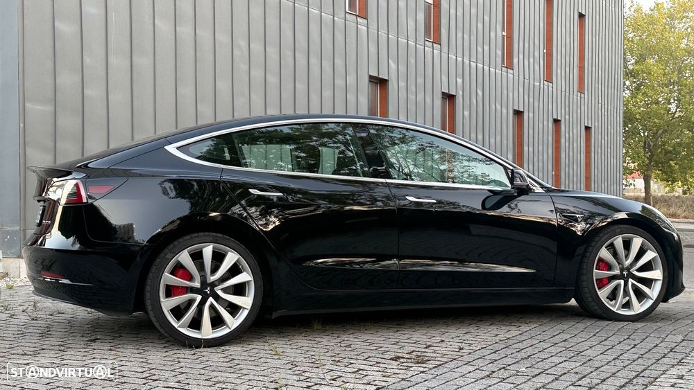 Tesla Model 3 Performance Dual Motor AWD - 19