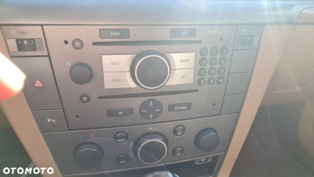 Opel Signum 1.9 CDTI Cosmo - 9