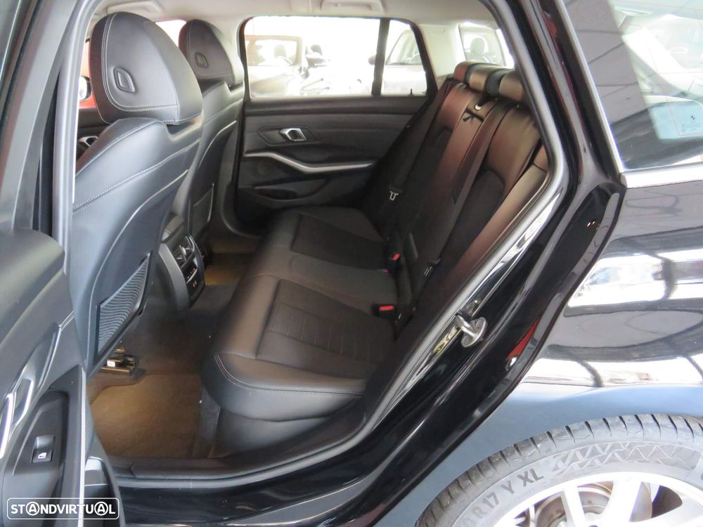 BMW 318 d Line Sport Auto - 13