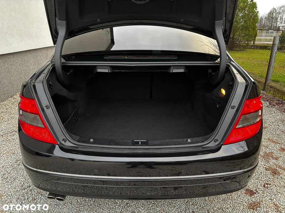 Mercedes-Benz Klasa C 180 Kompressor Avantgarde - 16
