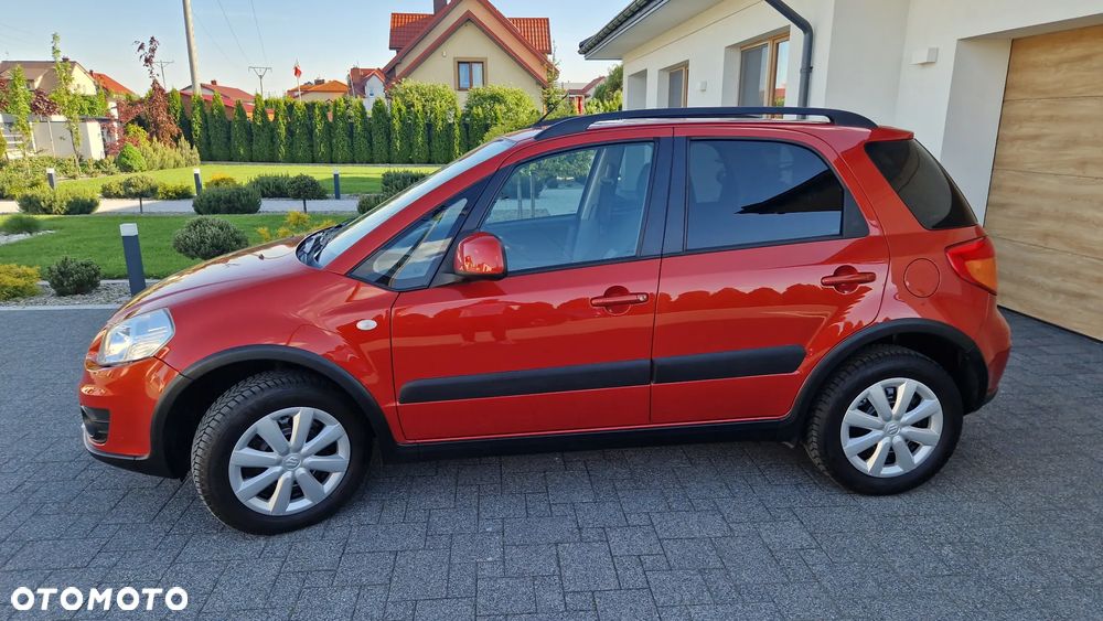 Suzuki SX4 1.6 VVT 4x4 Comfort - 2