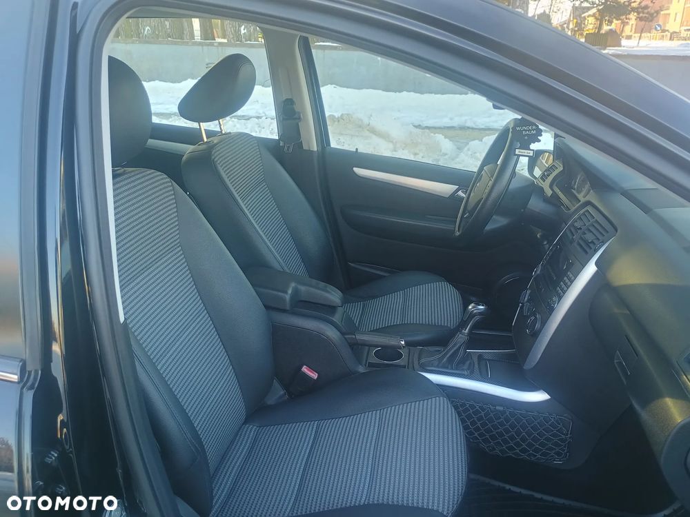 Mercedes-Benz Klasa B 200 Turbo SPORT EDITION - 11