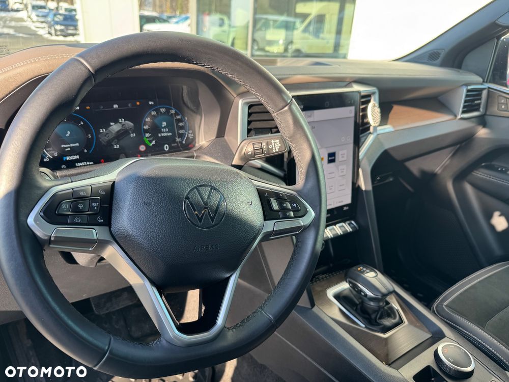 Volkswagen Amarok 3.0 V6 TDi 4MOTION Style - 6