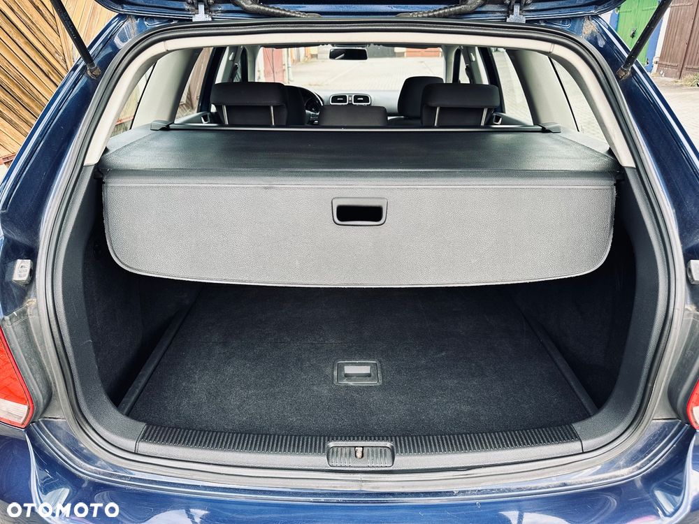 Volkswagen Golf 1.6 TDI DPF Highline - 21