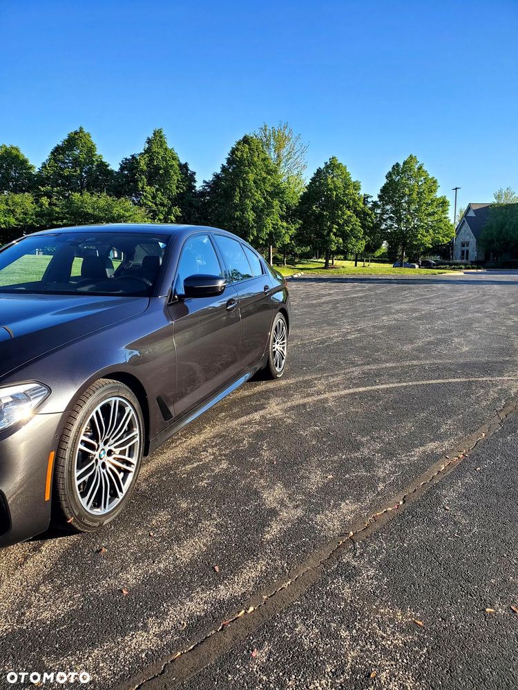 BMW Seria 5 540i xDrive M Sport Edition - 9