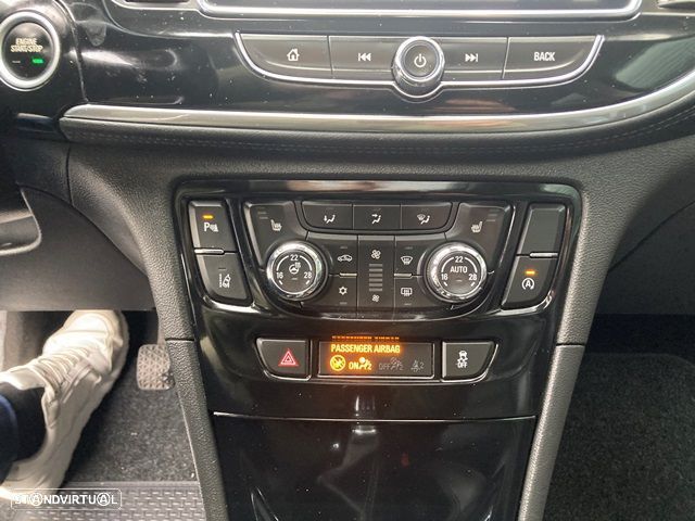 Opel Mokka X 1.4 T Black Edition S/S - 29