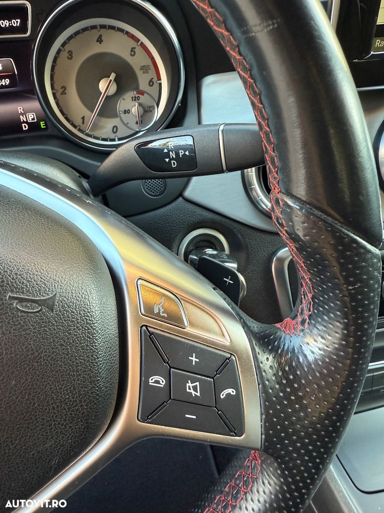 Mercedes-Benz CLA 220 - 12