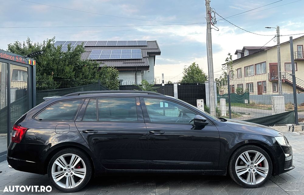 Skoda Octavia Combi Diesel 2.0 TDI DSG RS - 6