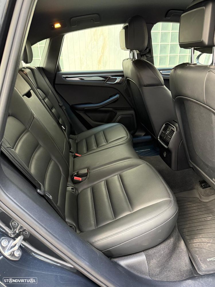 Porsche Macan - 4