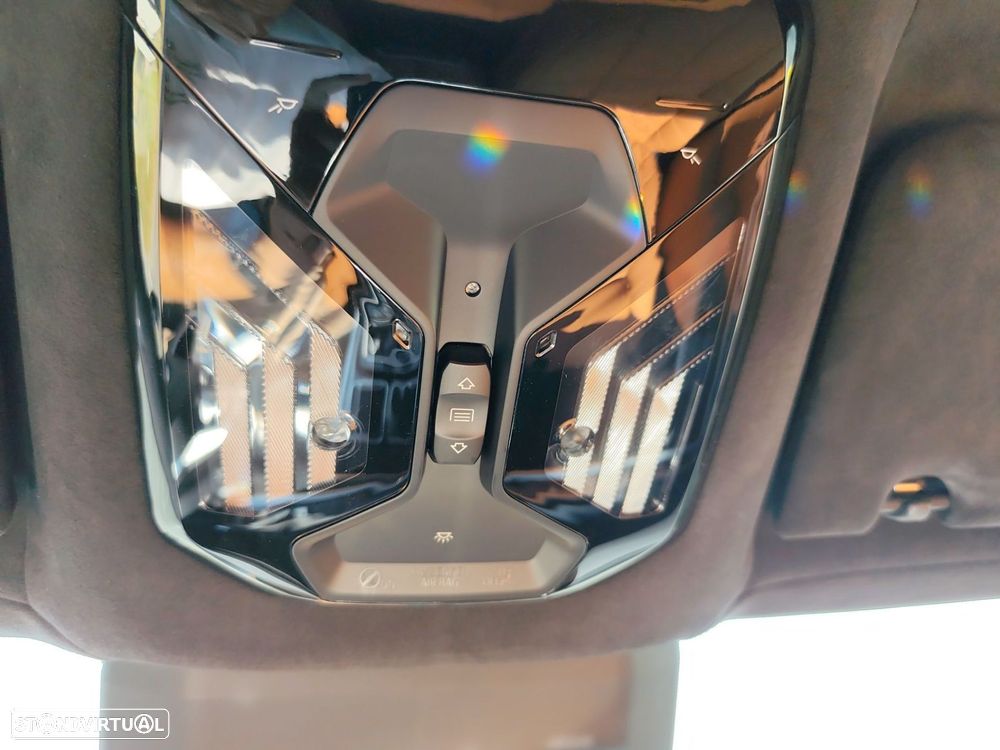 BMW 750 750e xDrive Pack Desportivo M - 27