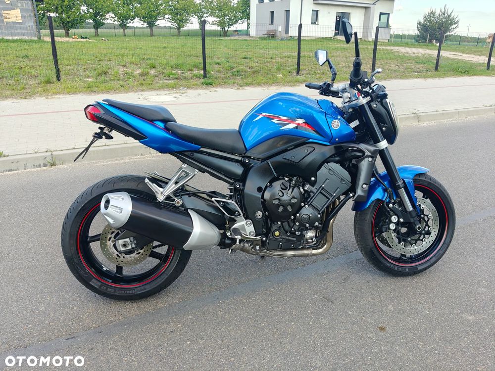 Yamaha FZ - 16