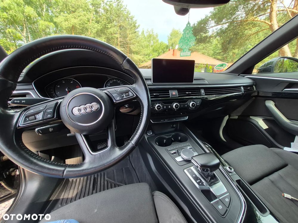 Audi A4 Avant 2.0 TDI ultra S tronic sport - 19