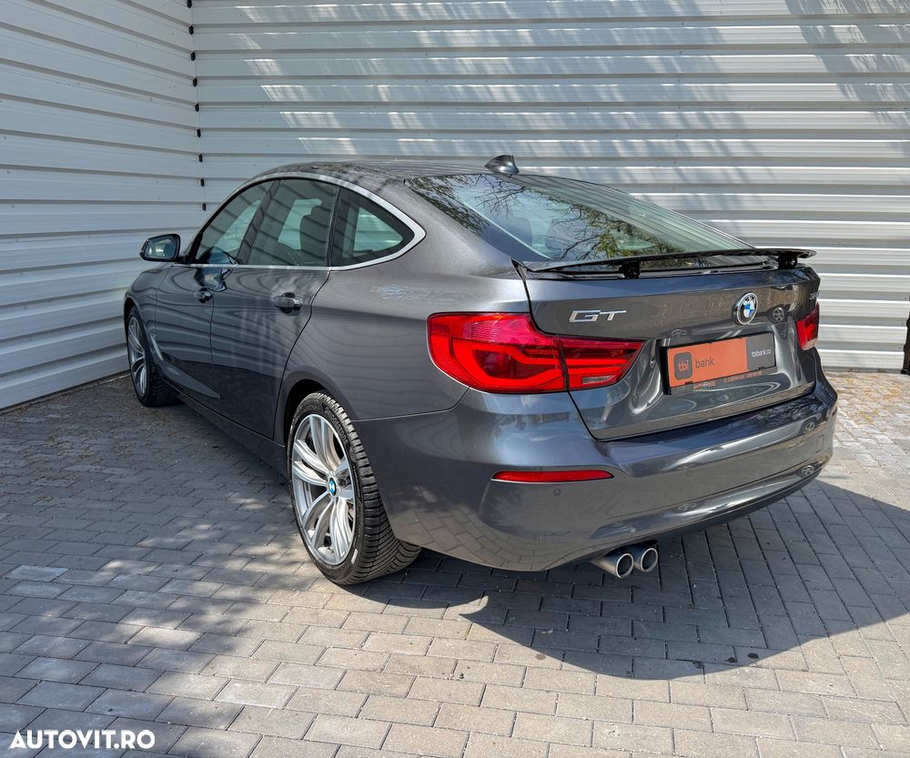 BMW Seria 3 320d Aut. - 8