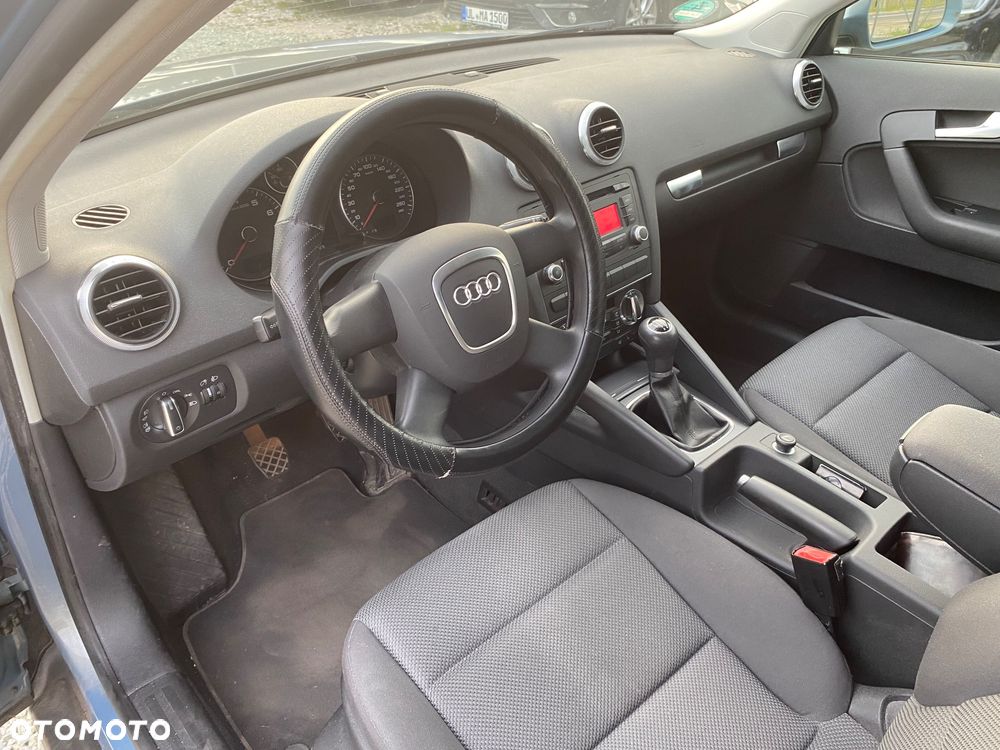 Audi A3 Sportback 1.6 S line Sportpaket (plus) - 17