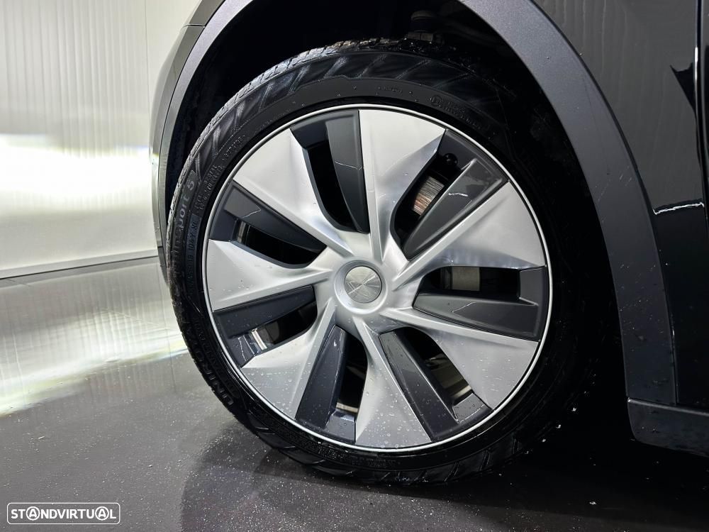 Tesla Model Y Long Range Dual Motor AWD - 49