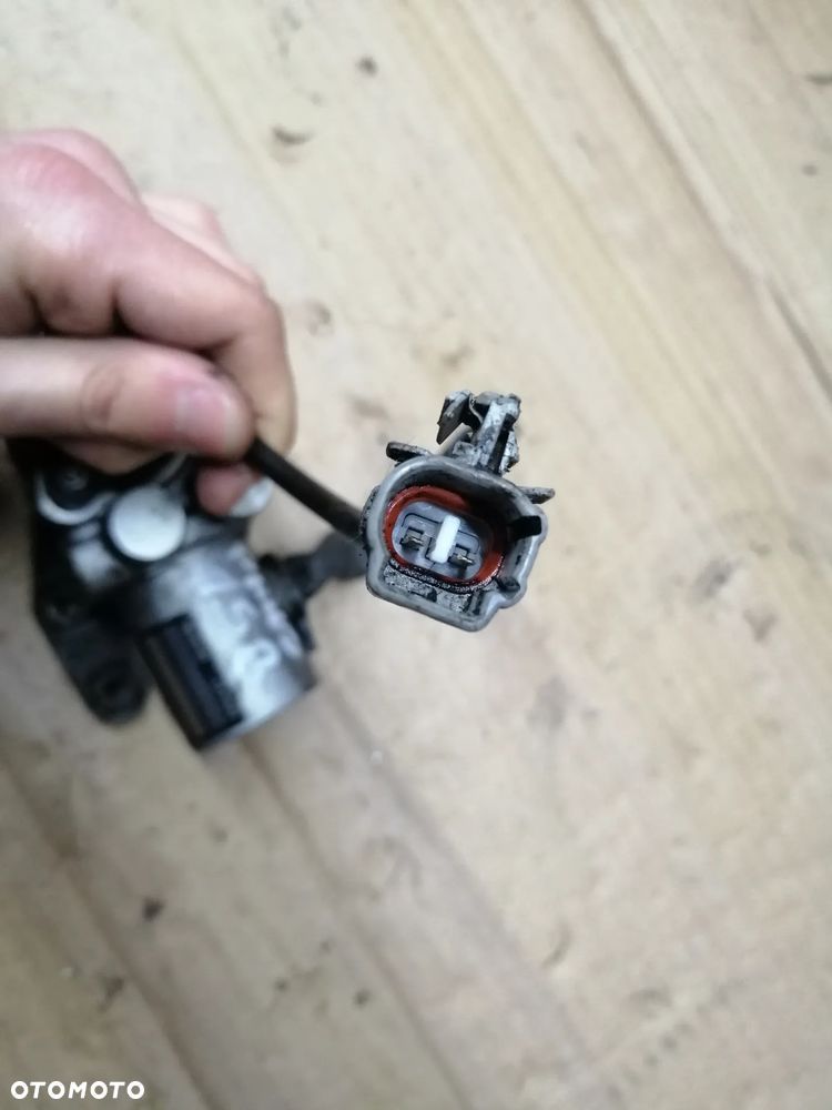 Toyota Prius II korektor siły hamowania 47270-47010 - 5