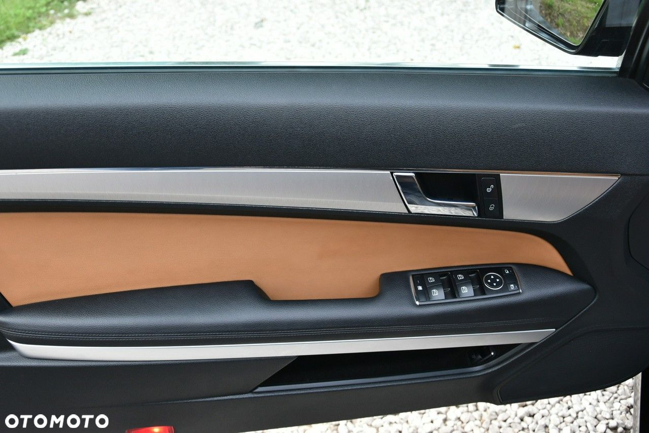 Mercedes-Benz Klasa E 250 CDI DPF Coupe BlueEFFICIENCY Elegance - 27