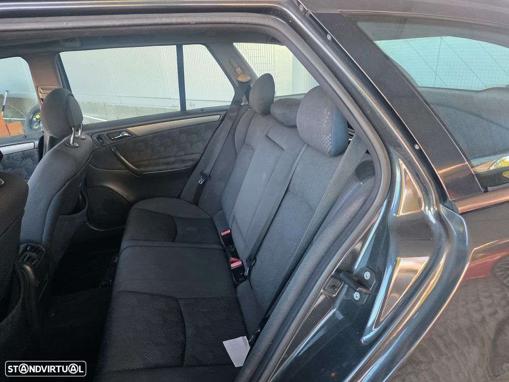Mercedes-Benz C 220 - 10