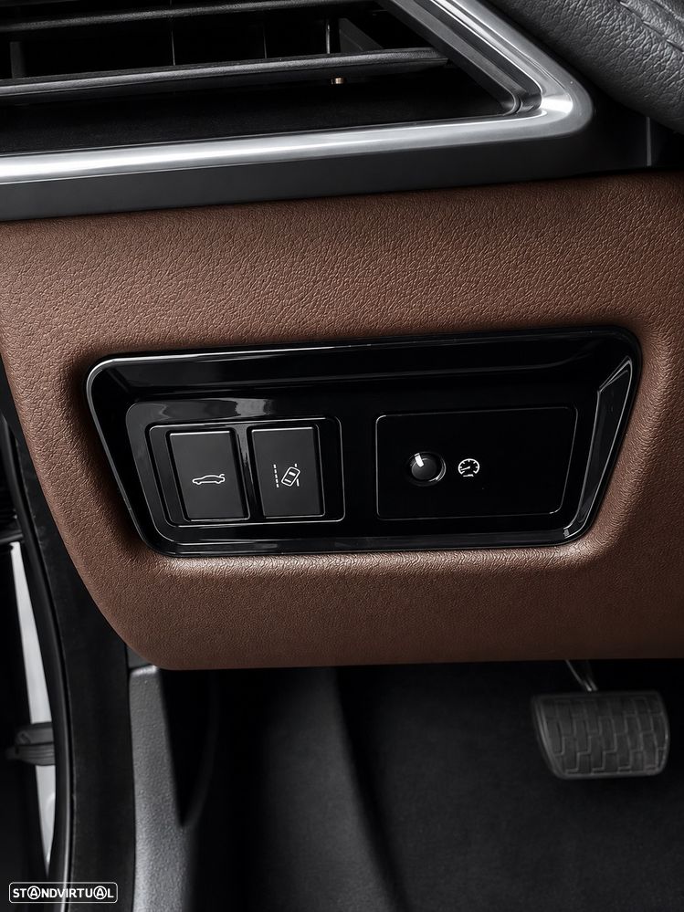Jaguar XE 20d Aut. Portfolio - 19
