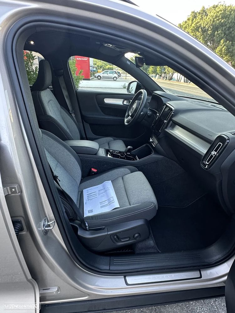 Volvo XC 40 1.5 T2 Plus Dark Auto - 22