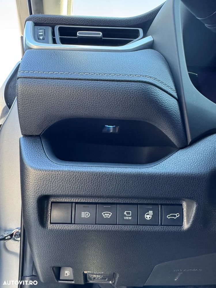 Toyota RAV4 - 16